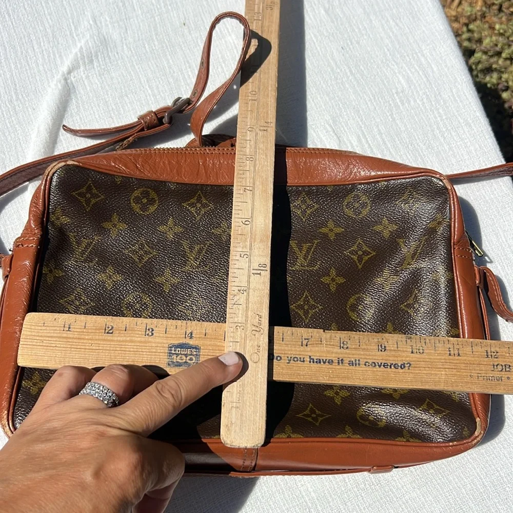 Louis Vuitton Brown Monogram Crossbody Bag - Picture 12 of 16